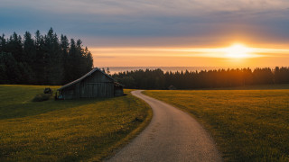 Dirt road field barn sunset - free landscape wallpaper