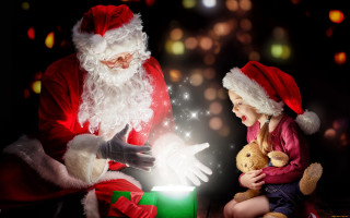 Little girl santa teddy bear - glowing free wallpaper