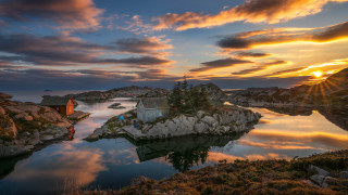 Island house lake sunset colorful - a small island free wallpaper