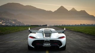 White sports car mountains sunset - ue 5 free wallpaper for desktop