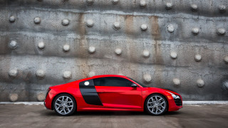 Red sports car moon night - sharp line free wallpaper for desktop