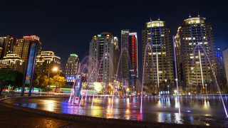 City skyline fountain night architecture - cui bai free wallpaper