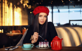 Woman cake tea santa hat - a red hat free wallpaper