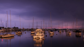 Boats lake night pink sky - arthur b. carles free wallpaper