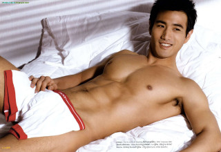 Man red white underwear bed - open free wallpaper