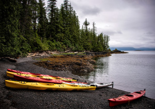 Canoes shore lake forest water - kodachrome free wallpaper