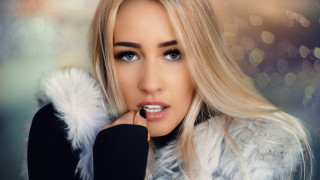 Black white fur coat portrait - coat free wallpaper