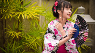 Kimono fan bush building fireworks - a woman in a kimono holding free wallpaper