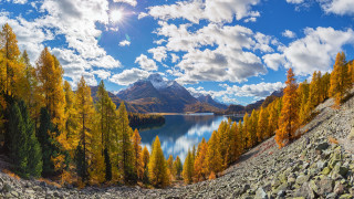 Mountain lake autumn leaves cloudy - cloud and sun free wallpaper for desktop