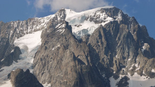 Mountain snowy top clouds blue - free mountains wallpaper