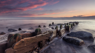 Long exposure sunset rocky beach 3 - free beach wallpaper