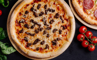 Pizza meat cheese basil tomatoes - el greco free wallpaper