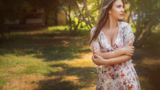 Romanticism woman field crossed arms - free other wallpaper for desktop