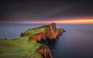 Cliff ocean sunset lighthouse tilt - free summer wallpaper
