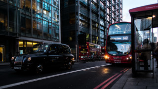 Red bus night cityscape tokyo - double free wallpaper