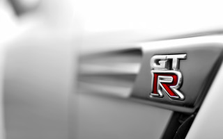 Car emblem closeup r handle - redshift free wallpaper for desktop