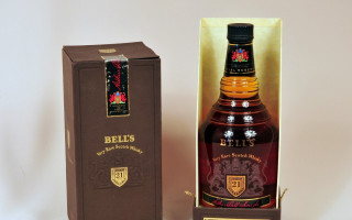 Bills blended irish whiskey still - andrew bell free wallpaper