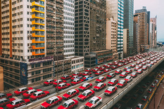 Busy highway red cars tokyo - hyperrealistic free wallpaper