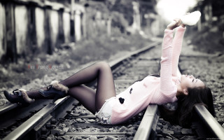 Train track woman blurry fashion - a train track free wallpaper