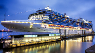 Cruise ship night cityscape tilt - cedric seaut free wallpaper