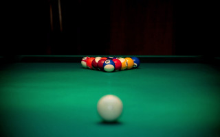 Pool table cue balloon moon - a pool table free wallpaper for desktop
