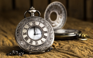 Pocket watch chain clock gears - a pocket watch free wallpaper