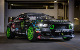 Black mustang green wheels parking - a parking garage free wallpaper for desktop