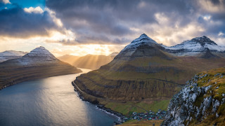 Mountain lake sky sunbeam beach - daniel lieske free wallpaper for desktop