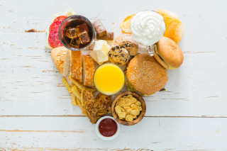 Heart food arrangement orange juice - a glass free wallpaper