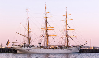 White boat dock pier flag - kitsch movement free wallpaper