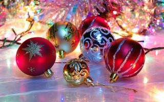 Christmas ornaments table lights tree - ornamental free wallpaper