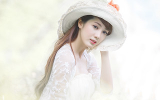 Woman white dress white hat 2 - a white hat free wallpaper