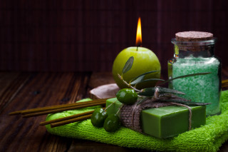 Candle soap green apple moss - a candle free wallpaper
