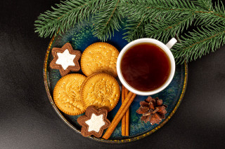 Cookies tea fir pinecones christmas - florianne becker free wallpaper