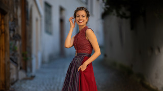 Woman dress street smiling hand - a street corner free wallpaper