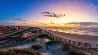 Sunset beach fence houses ocean - house free wallpaper for desktop