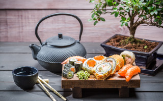 Sushi platter teapot bonsai wooden - asai chū free wallpaper