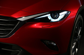 Red car headlight light black - rim light free wallpaper