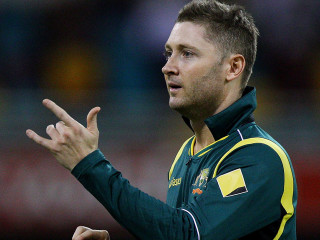 Man green yellow shirt hands - out free wallpaper