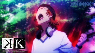 Person microphone tree sky background - tree and a sky background free wallpaper