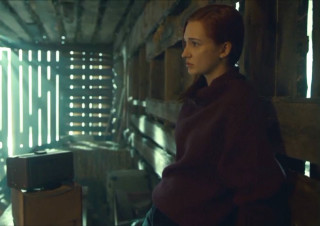 Woman sitting chair room light - a chair in a room free wallpaper