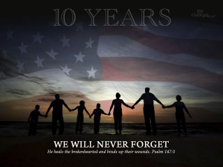 Family holding hands american flag - emotional free wallpaper for desktop