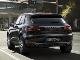 Black porsche cayenne city street 4 - a city street free wallpaper