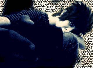 Woman laying stomach cell phone - her stomach free wallpaper