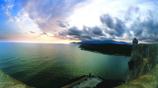 Cliff top water view cloudy - avgust černigoj free wallpaper