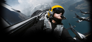 Helmet fighterjets military scifi aircraft - a yellow helmet free wallpaper for desktop