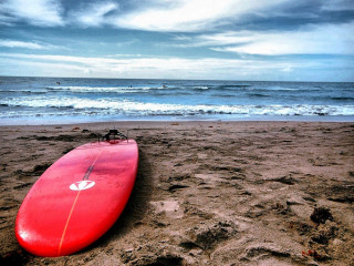 Red surfboard beach waves cloudy - summer free wallpaper for desktop