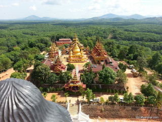 Large building gold domes surrounded - zenith view free wallpaper