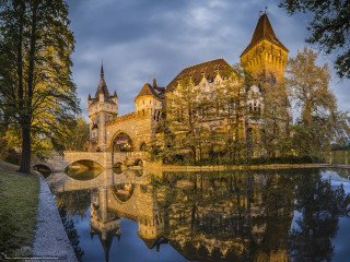 Castle bridge water trees cloudy - ferenc joachim free wallpaper
