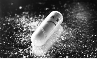 Sad pill rain water droplets - the rain free wallpaper